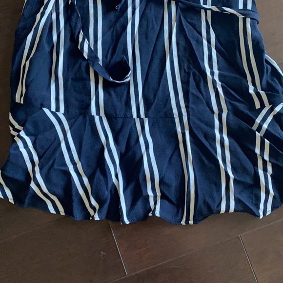 Navy and white stripped dress - Picture 2 of 7
